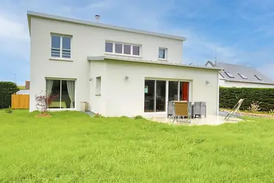 Maison Lux : maison de vacances avec jardin