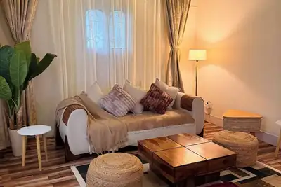 Image de Cozy 1 Bhk with 2 ACs with a designated workspace in Siliguri