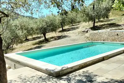 Image de Gîte de Maric : au milieu des oliviers, piscine