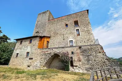 Image de Château médiéval entre les Langhe et le Monregalese