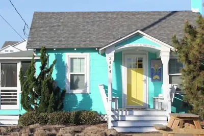 Image de The Spoon Cottage - located on the Beach Road in Nags Head!