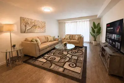 Image de 2000sqft townhouse with Ac near Downtown/Bow river
