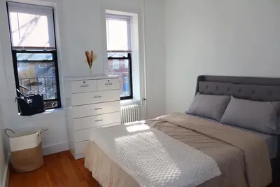 Image de Newly Renovated Modern 2br Apt in Prime Location