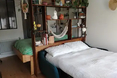 Image de Studio Buttes-Chaumont avec balcon