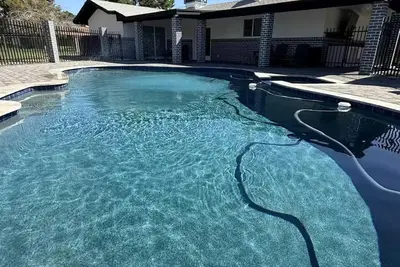 Image de Private Pool Family Home Huge Backyard & Parking
