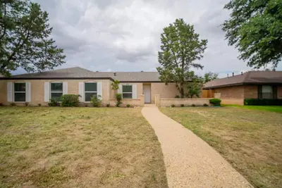 Image de Family or work group relaxation at a peaceful place in the heart of Midland