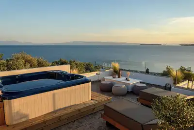 Image de LemonTree Villa, , with Panoramic Aegean Views Rooftop Jacuzzi and Yoga Garden