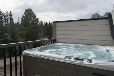 Image de All Yours | Luxury Home and Hot Tub