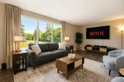 Image de Modern 4br Duplex Near Marda Loop| Family Friendly