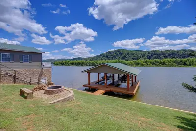 Image de Boat, Fish, Swim! Draper Unit w/ Lake-View Deck