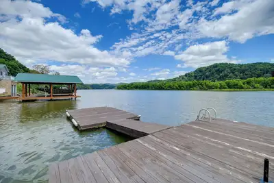 Image de Fire Pit & Floating Dock! Claytor Lake Hideout