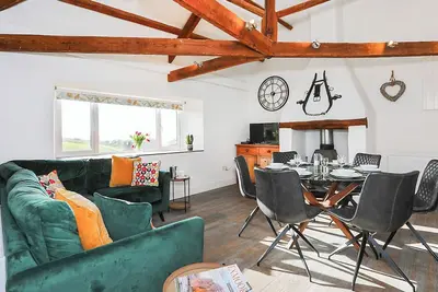 Image de 3 chambres à coucher à Barnstaple