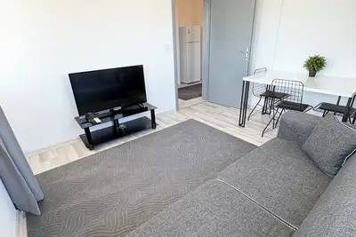Image de well-located, spacious 1+1 apartment close to the sea