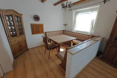 Image de Spacious Munich Apartment: Oktoberfest Access, 2 Bedrooms, Balcony & Parking