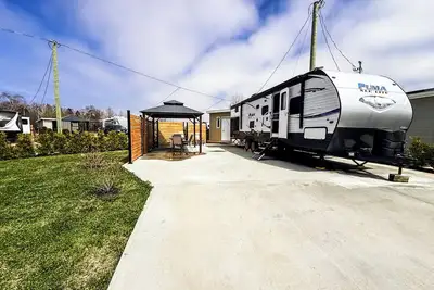Image de Roulotte 2020, près d'une des plus belles plage du Québec, piste cyclable 🌴