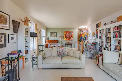 Image de The Artist's House, Deal