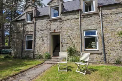 Image de Gairnshiel School House, pet friendly, with open fire in Ballater