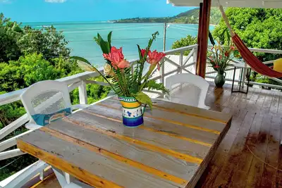 Image de Beach House Steps from Laborie Bay