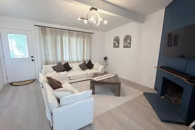 Image de Fantastic 2-bedroom duplex with Ac in charming Stockton