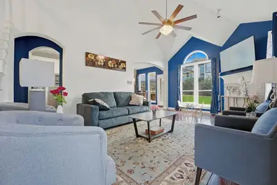 Image de Special 3-bedroom house just 15 Min to Stadium/Sleeps 6/Free Parking