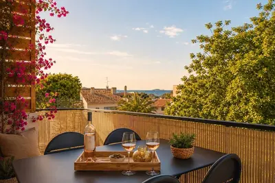 Image de Spacieux T3 climatisé, proche plages, balcon, vue mer, idéal famille