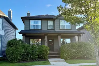 Image de Hot Tub & Luxury Outdoor Living w/ Outdoor Fireplace | Entire Home Near Calgary