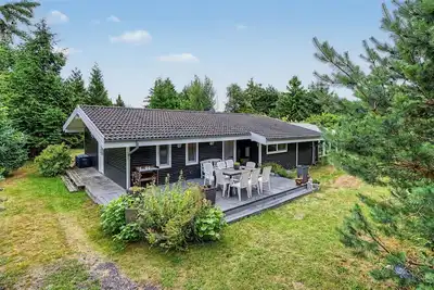 Image de \"Birge\" - 600m from the sea by Interhome