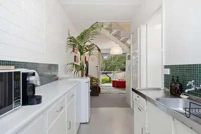 Image de Warm Mid century modern 2br, 8 mins from Cbd