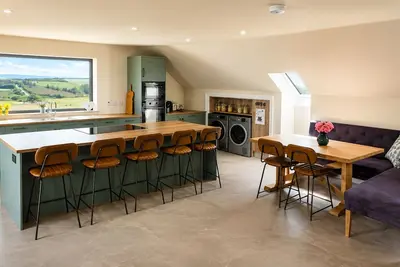 Image de Luxury spacious  4-bedroom apartment in charming Westport for your stay