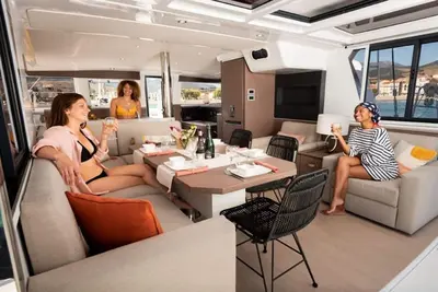 Image de Sun-Kissed Sailing Adventure in Raiatea's Lagoon