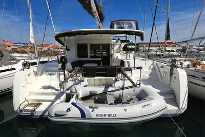Image de Sibenik Sun-soaked Sailing: A Luxurious Croatian Voyage
