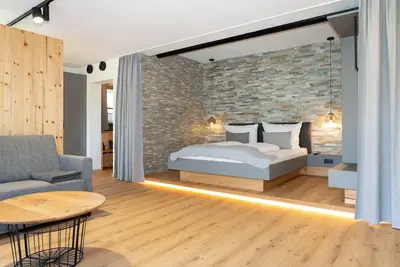Image de A beautiful apartment with its own terrace at Oberwinklgut.