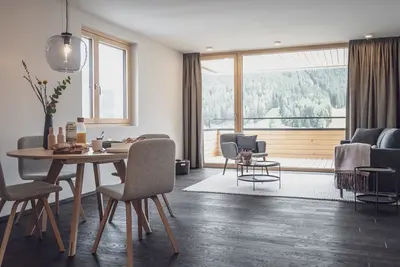 Image de Parsenn Resort Appartement/Fewo, Dusche, Wc, 1 Schlafraum 2½-Zimmerwohnung by Interhome