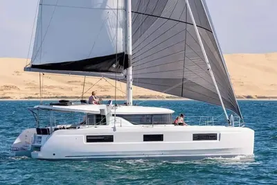 Image de Caribbean Dream: Sun-Soaked Sailing Adventure from Antigua and Barbuda
