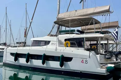 Image de Sun-Kissed Sailing Adventure in Islas Sarónicas