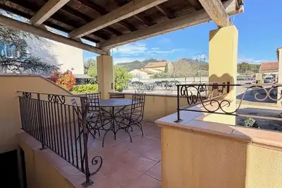 Image de Grand appartement climatisé avec terrasse entre Dentelles Ventoux et Avignon