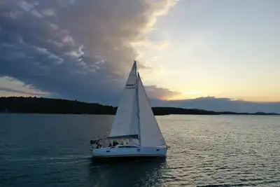 Image de Sibenik Sun-soaked Sailing: A Luxurious Croatian Voyage