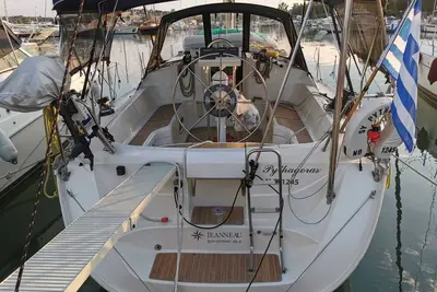 Image de Sun-Kissed Sailing Adventure in Islas Sarónicas