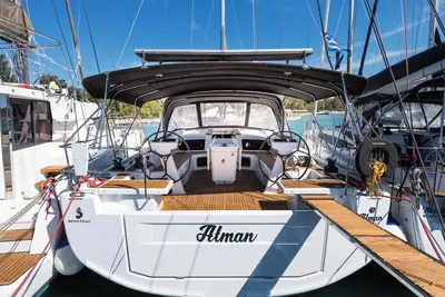 Image de Sun-Kissed Sailing Adventure in the Ionian Islands, Lefkada