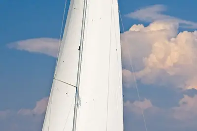 Image de Sibenik Sun-Kissed Sailing: A Luxurious Beach Experience in Croatia