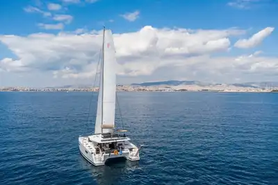 Image de Sun-Kissed Sailing Adventure in Islas Sarónicas