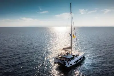 Image de Sun-Kissed Sailing Adventure in Islas Sarónicas