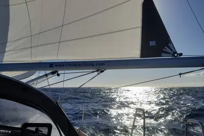 Image de Sun-Kissed Sailing Adventure in Islas Sarónicas