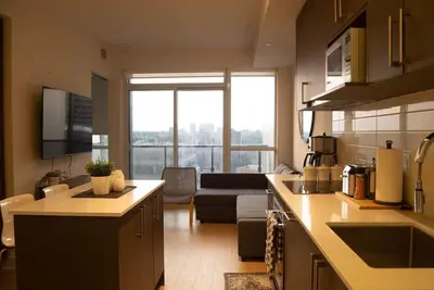 Image de Central Condo in Heart Of Yorkville