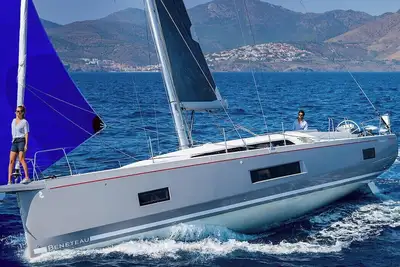Image de Sun-Kissed Sailing Adventure in Islas Sarónicas