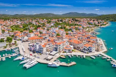 Image de Sibenik Sun-soaked Sailing: A Luxurious Croatian Voyage