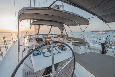 Image de Sun-Kissed Sailing Adventure in Islas Sarónicas