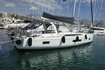 Image de Sun-Kissed Sailing Adventure in Islas Sarónicas