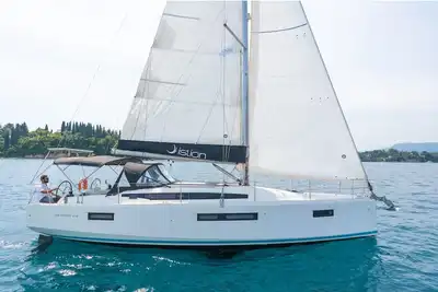 Image de Sun-Kissed Sailing Adventure in Islas Sarónicas