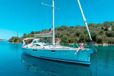 Image de Sun-Kissed Sailing Adventure in Islas Sarónicas